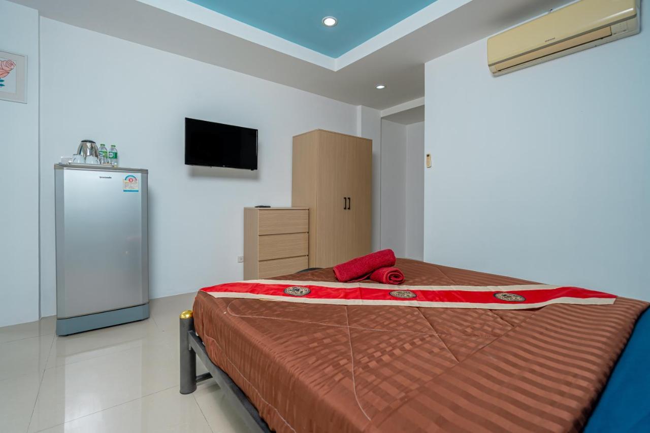 Nice To Meat You Rooms Patong Экстерьер фото