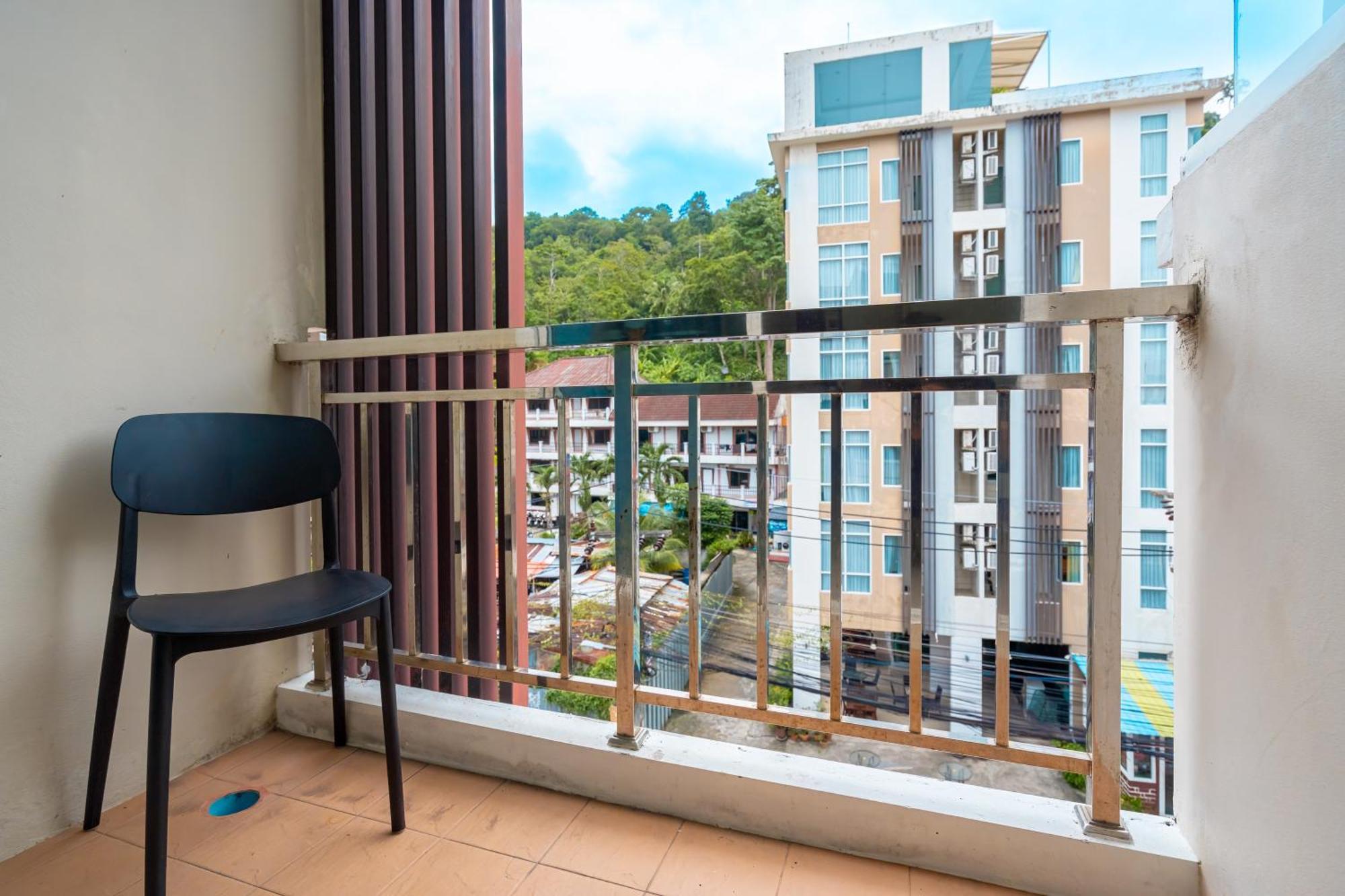Nice To Meat You Rooms Patong Экстерьер фото